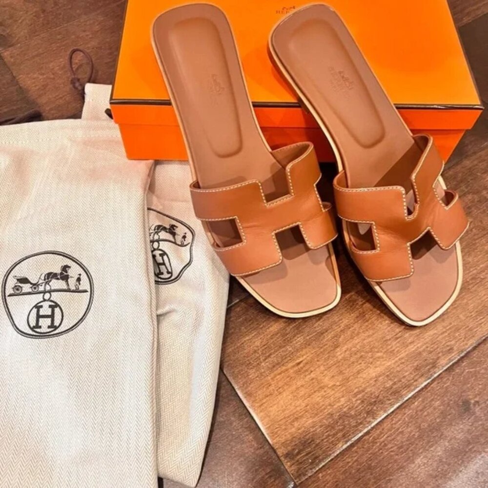 Hermès Oran sandal. Size 38 1/2.